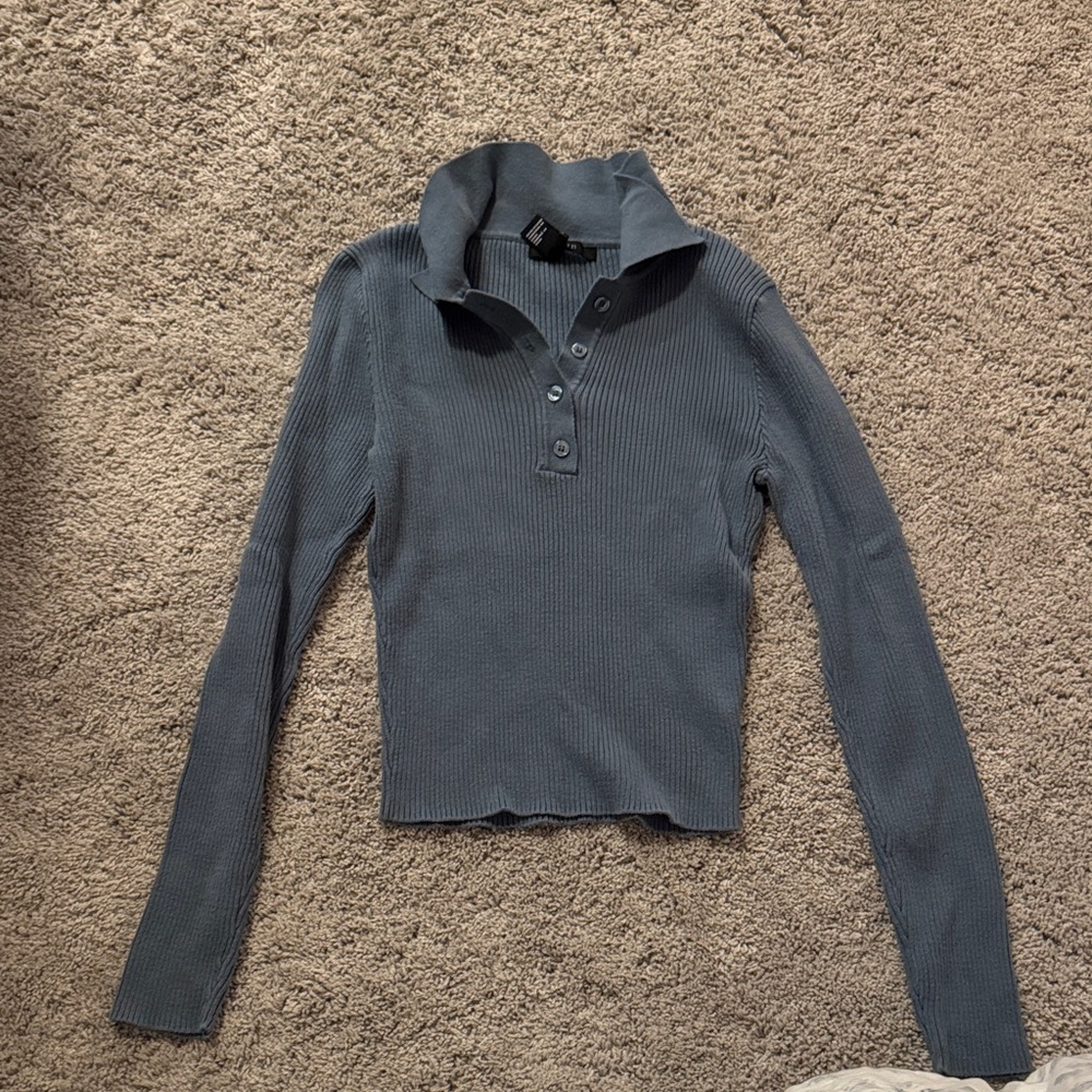 Forever 21 Charcoal Button Down Women's Top